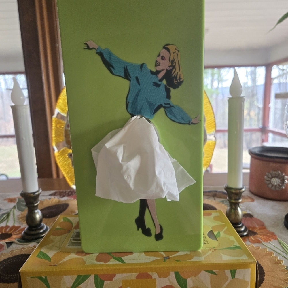 Vintage Inspired Tissue Box